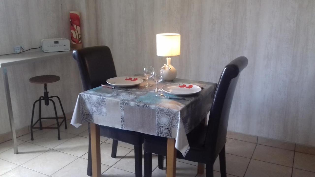 Le Petit St Jacques Apartment Le Puy-en-Velay ภายนอก รูปภาพ