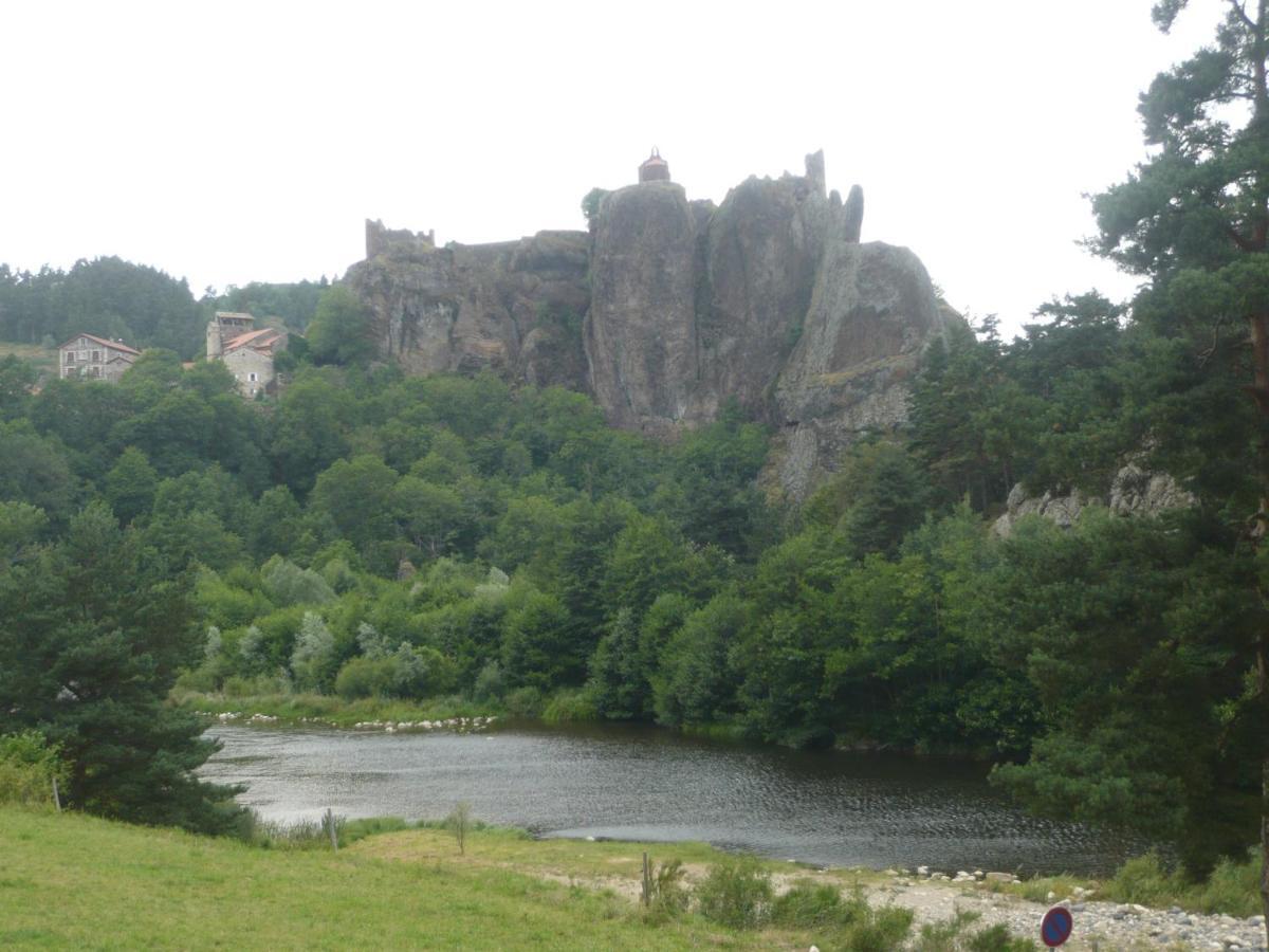 Le Petit St Jacques Apartment Le Puy-en-Velay ภายนอก รูปภาพ