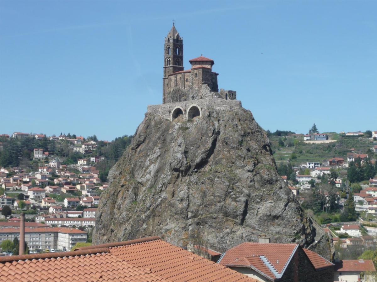 Le Petit St Jacques Apartment Le Puy-en-Velay ภายนอก รูปภาพ
